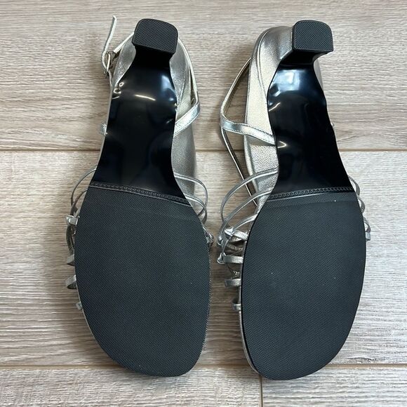 NIB David Tate Silver Kidskin Metallic Sandals Size 9W - Picture 9 of 10